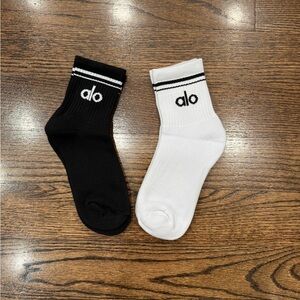 Alo Throwback socks 2 pairs brand new